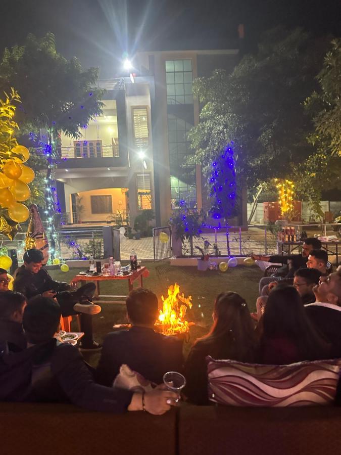 فيلا Kaashi Flora فاراناسي المظهر الخارجي الصورة